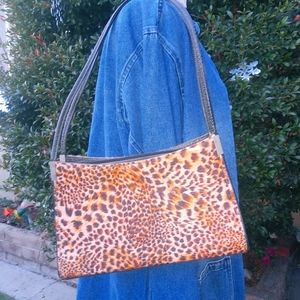 Vintage leopard handbag